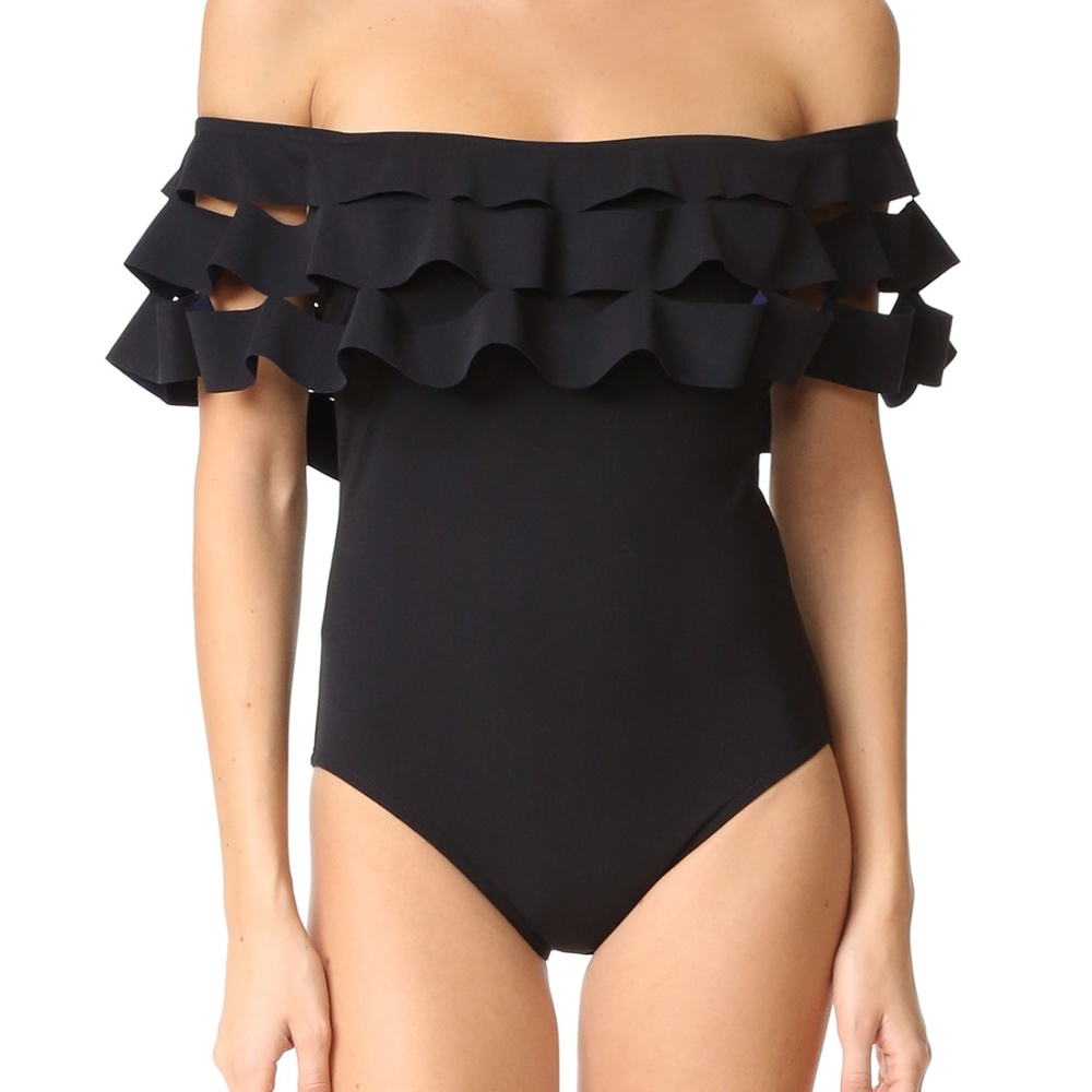 BLACK OFF SHOULDERS RUFFLES
